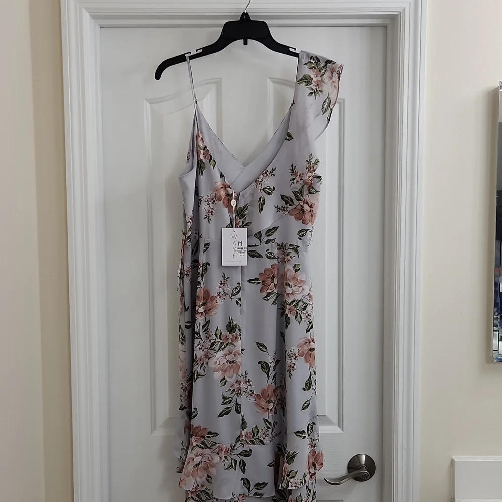 Dress- Floral Midi - Picture 3 of 4
